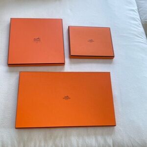Hermes signature boxes